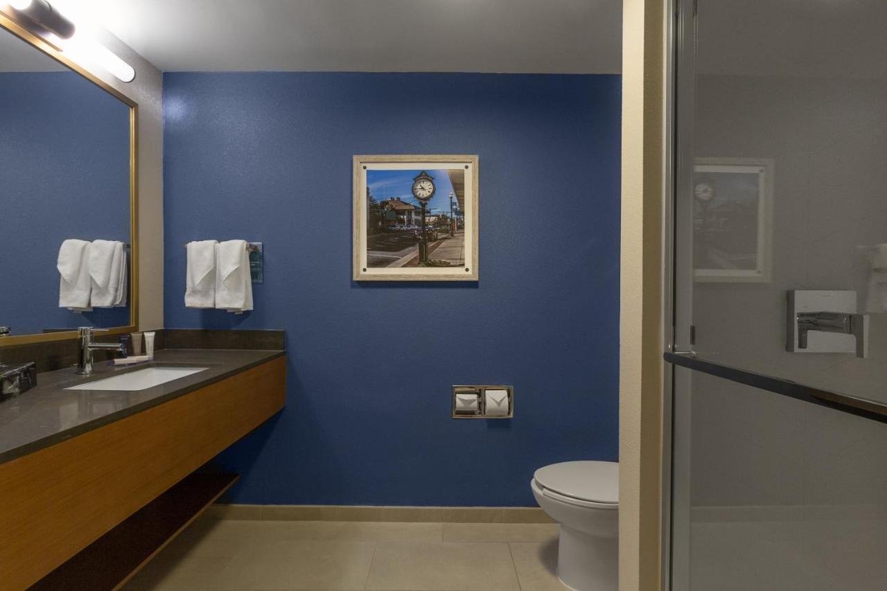 Fairfield Inn & Suites Elizabeth City Ngoại thất bức ảnh