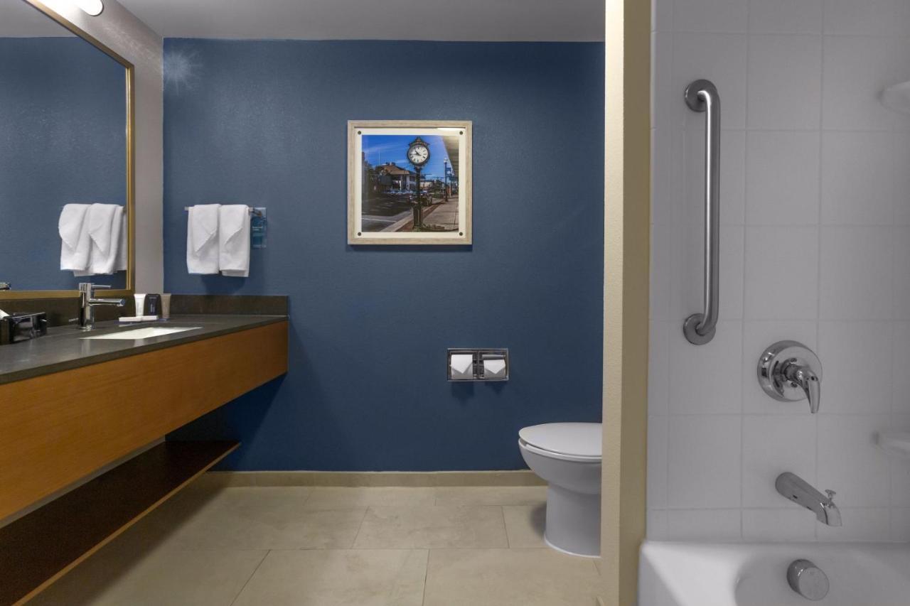 Fairfield Inn & Suites Elizabeth City Ngoại thất bức ảnh